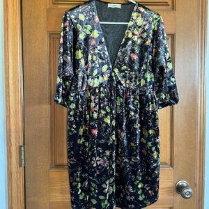 NATURAL LIFE Black Floral Velvet V-Neck Dress With Pockets. Small